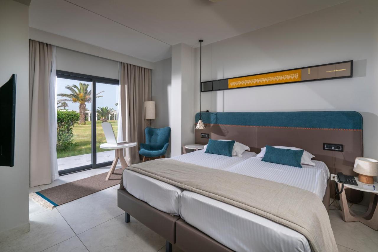 The Mirage Resort & Spa Hammamet Exterior foto A room at the hotel