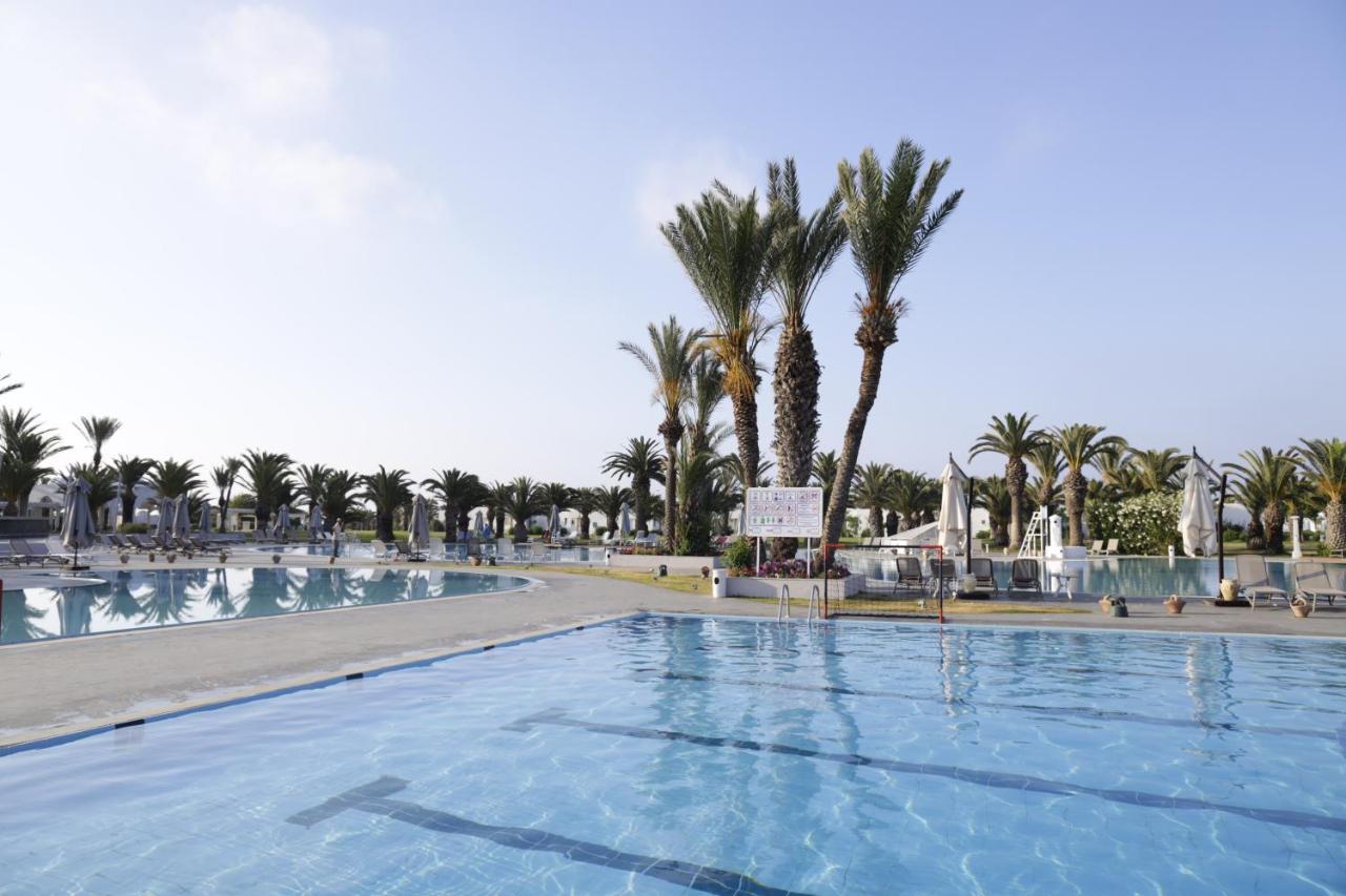 The Mirage Resort & Spa Hammamet Exterior foto Pool at the Dan Hotel